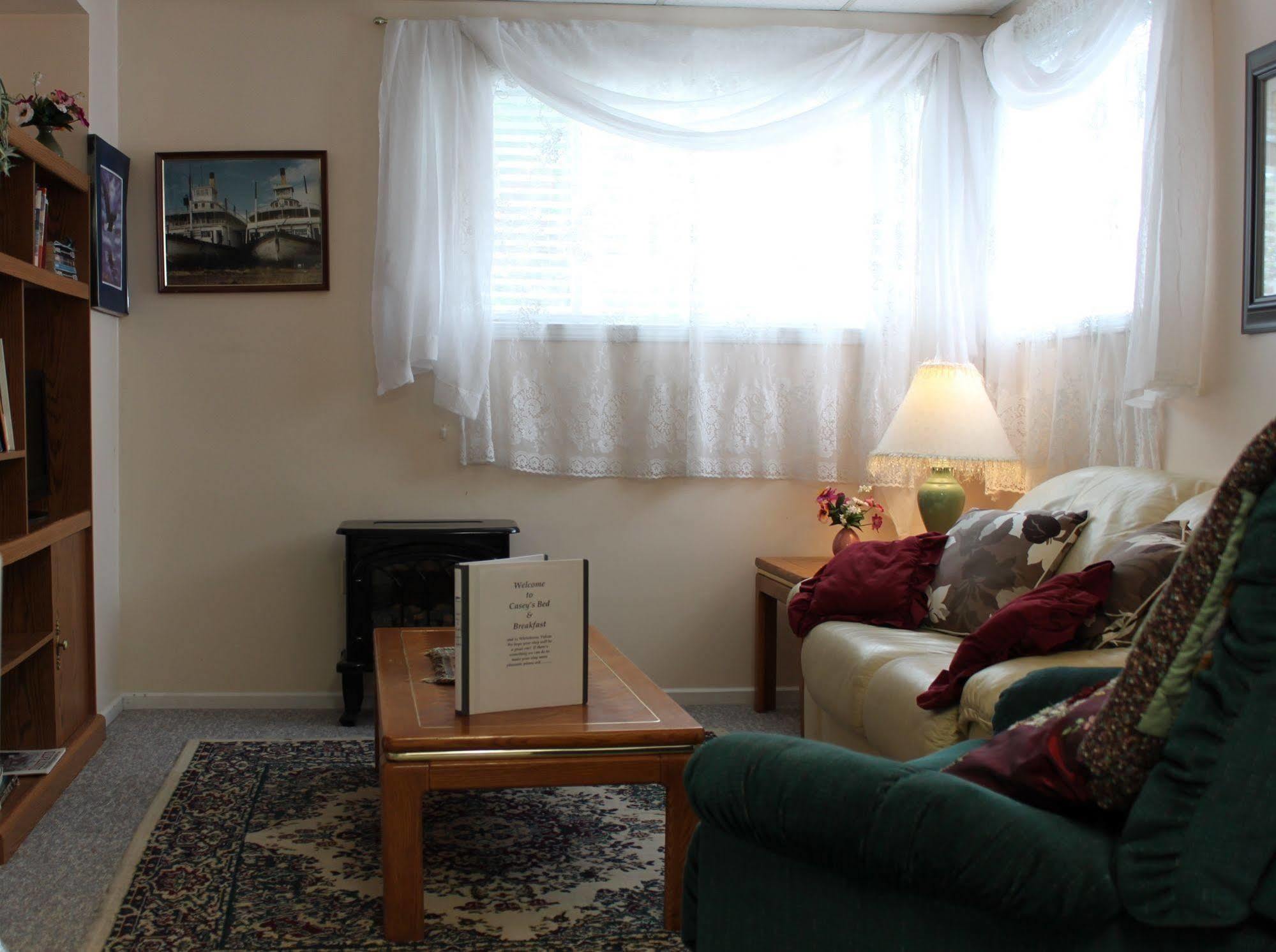 Casey'S Bed & Breakfast Γουάιτχορς Εξωτερικό φωτογραφία